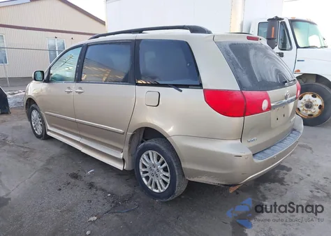 2010 Toyota Sienna Limited из США, поврежденный, VIN 5TDYK4CC3AS332779